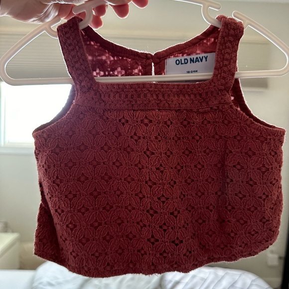 5/$10 Old Navy top 18-24M pink/mauve - Picture 4 of 4